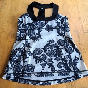 Lululemon scoopneck tank Sz 8